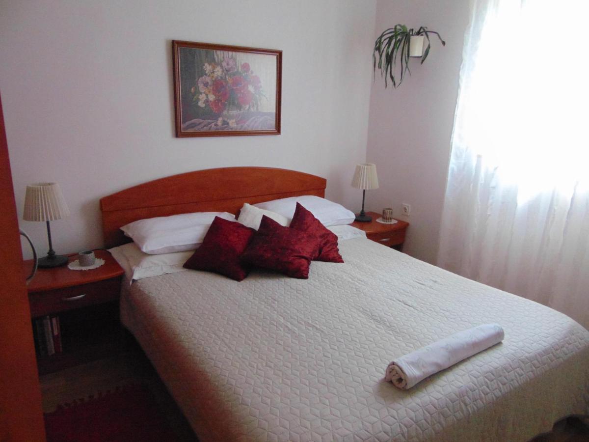 Petra Apartment *